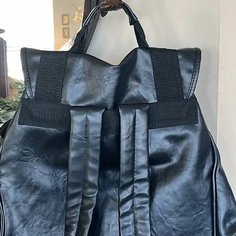 New York Yankees Black Vegan Leather Drawstring Backpack MLB Patch Baseball